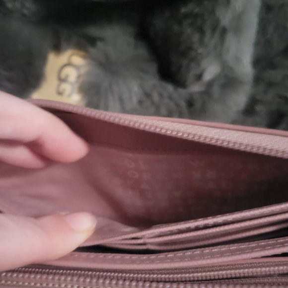 Kate Spade full zip Pink Glitter Wallet - Picture 9 of 16